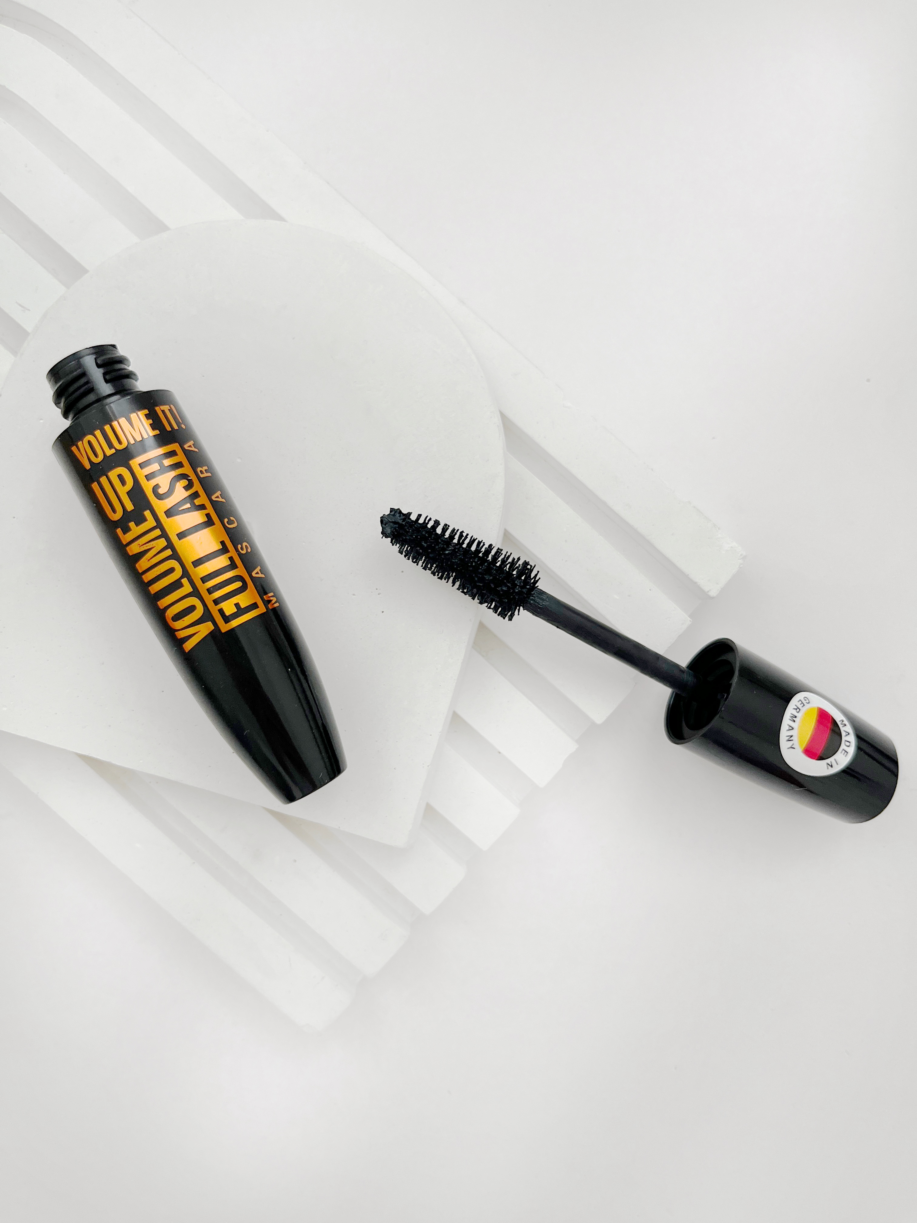 ریمل بل مدل ولوم آپ فول لش