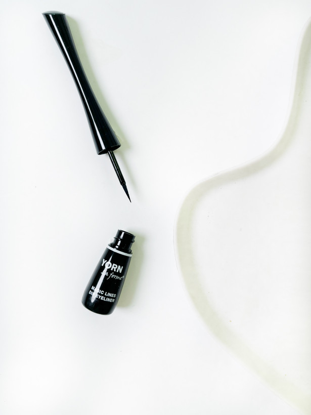 خط چشم مجیک لاینز پورن