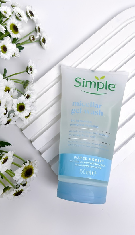 ژل شستشو صورت سری میسلار مدل واتر بوست سیمپل