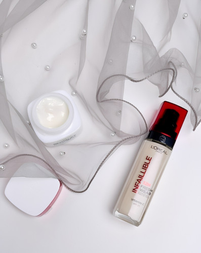 کرمپودر اینفالیبل لورال فرش ور ۳۲ ساعته