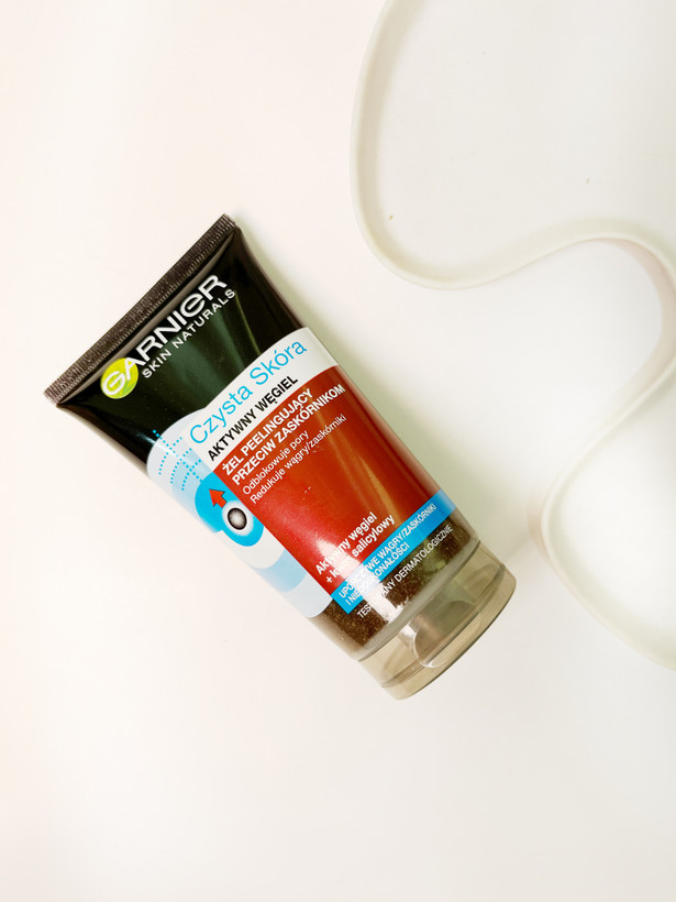 اسکراب ذغالی گارنیر