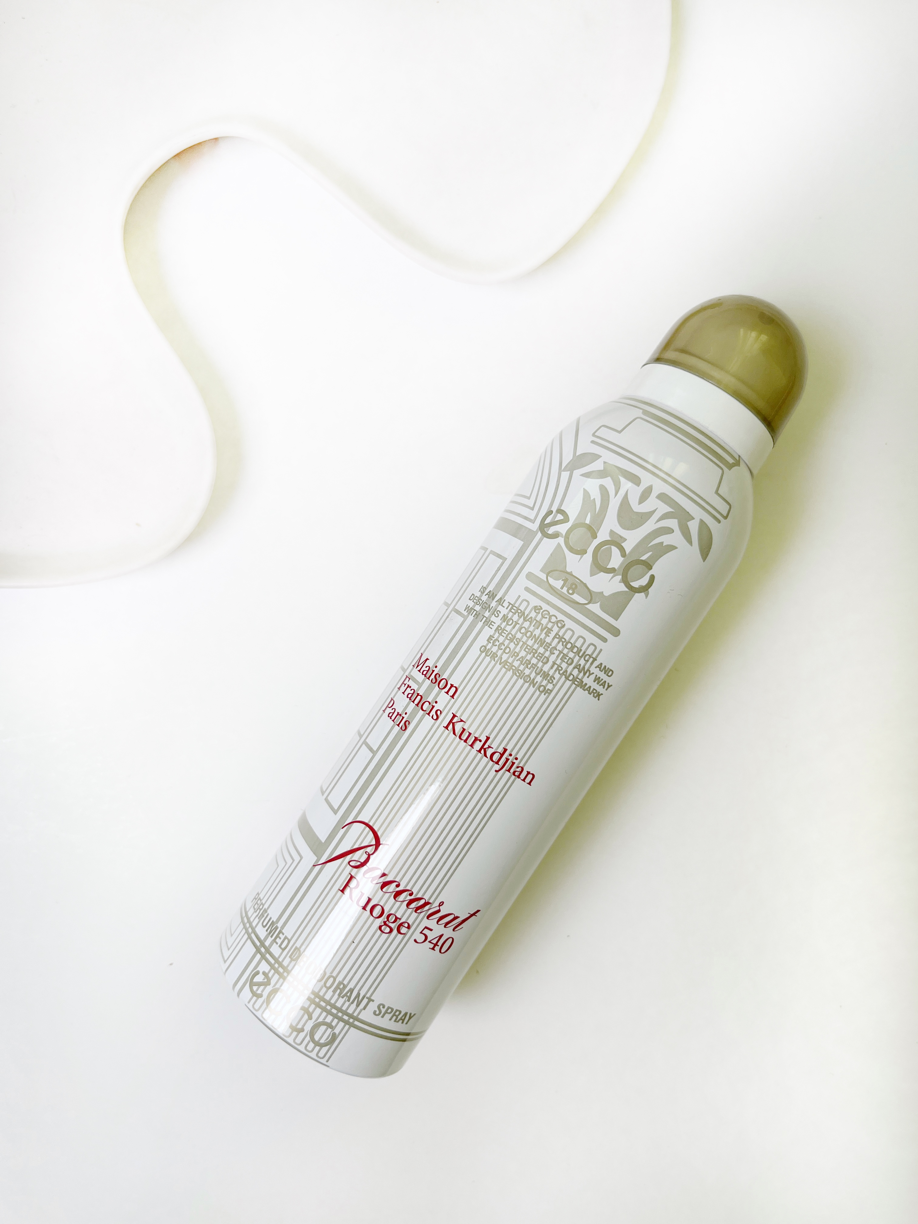 اسپری اکو باکارات رژ ۵۴۰